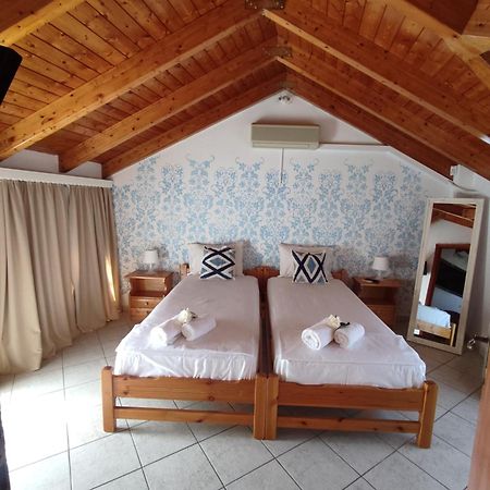 Chloe Attic Villa Agia Efimia Exterior foto
