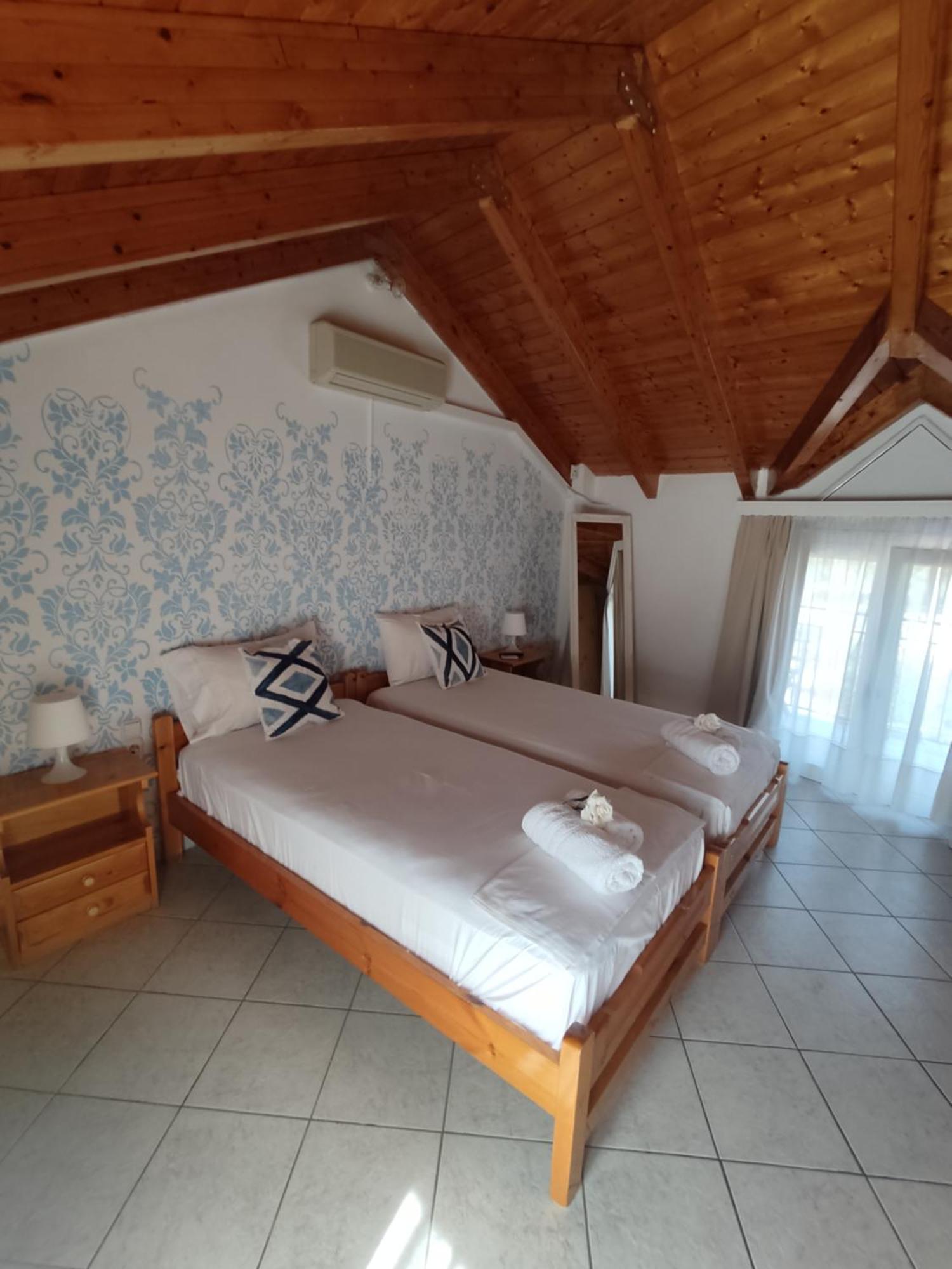 Chloe Attic Villa Agia Efimia Exterior foto